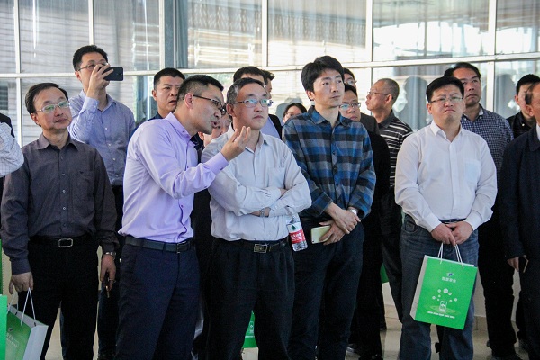 王小兵主任一行聽取蕭山智慧農(nóng)業(yè)云平臺匯報