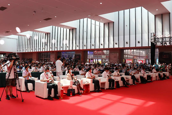 第二十三屆全國(guó)肥料信息交流暨產(chǎn)品交易會(huì)開幕式現(xiàn)場(chǎng)